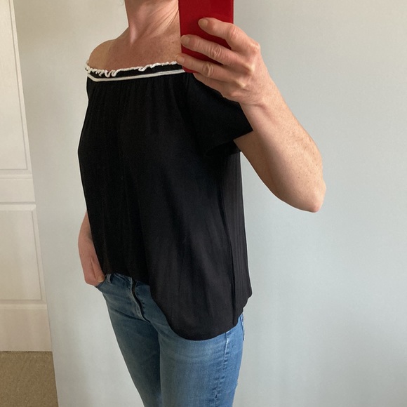 Black Off The Shoulder Top - Picture 6 of 11